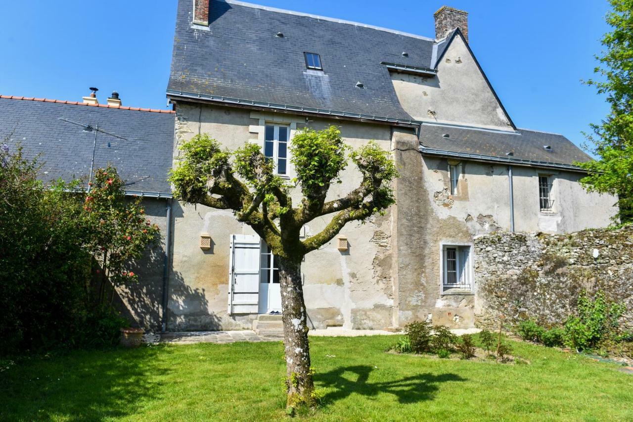 Chateau De La Grand'Cour Grandchamp-des-Fontaines Bagian luar foto